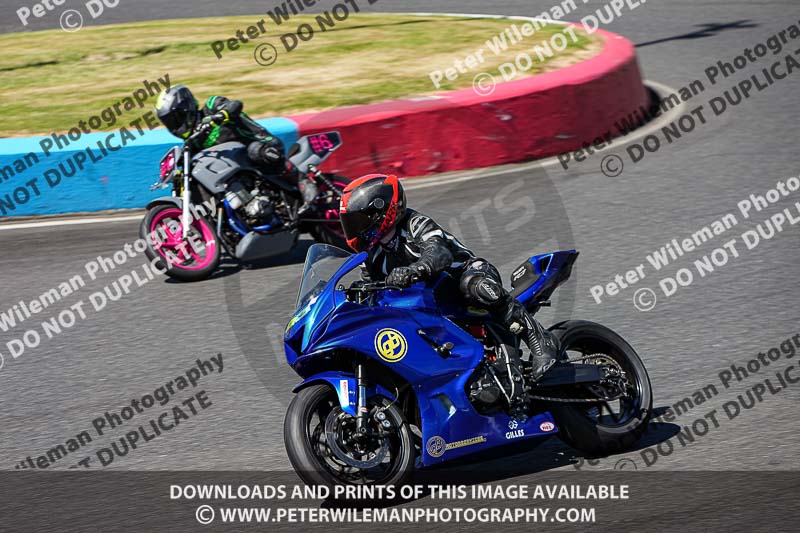 enduro digital images;event digital images;eventdigitalimages;mallory park;mallory park photographs;mallory park trackday;mallory park trackday photographs;no limits trackdays;peter wileman photography;racing digital images;trackday digital images;trackday photos